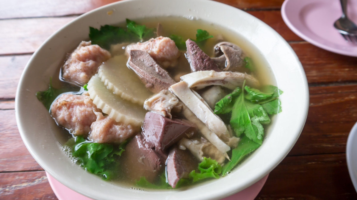 10 Famous Thai Breakfast Combos: Classic Dishes